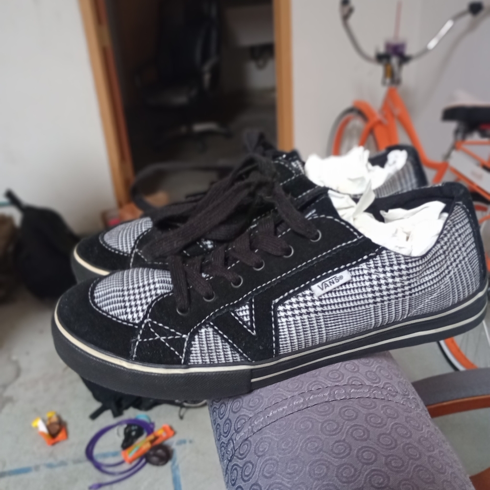 Vans Women's skate shoes